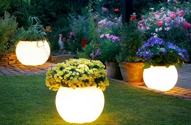 Como iluminar seu jardim com custo baixo  - Salles Imóveis